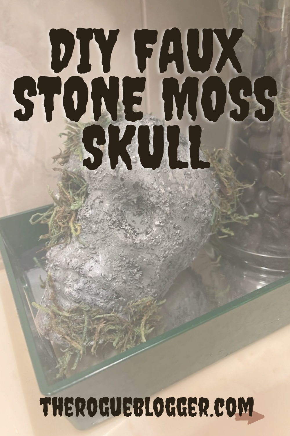 Faux Stone Moss Skull